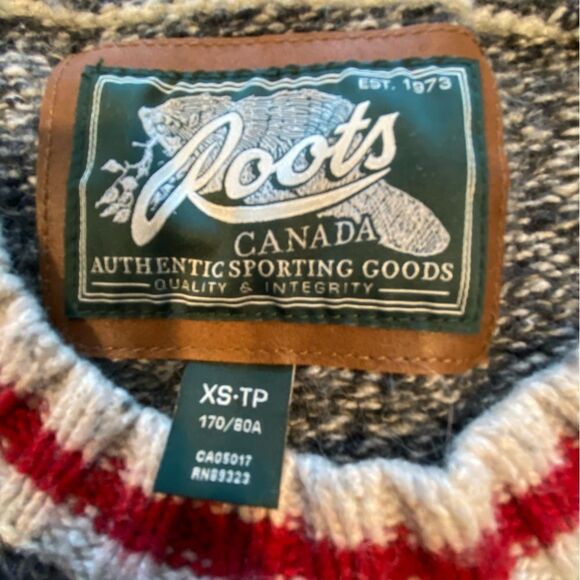ROOTS SIGNATURE HEATHER GREY AND RED CREW NECK STRIPED SWEATER SIZE XS - Picture 5 of 9